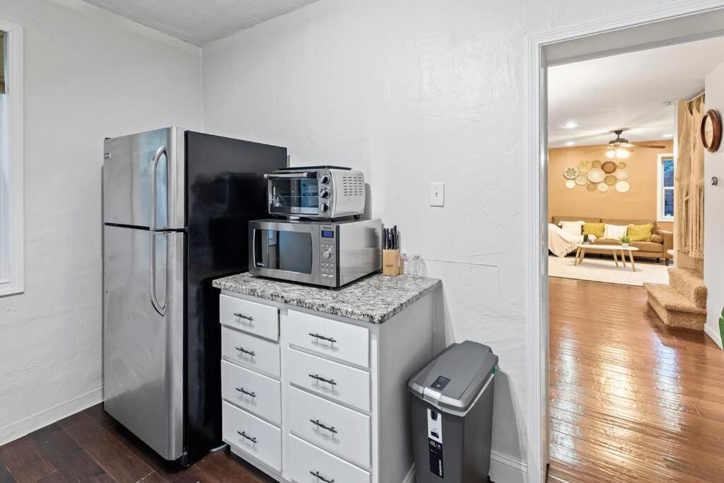 Cozy Buckhead Suite - Great Area, Free Easy Parking, Near Shops And Restaurants 亚特兰大 外观 照片