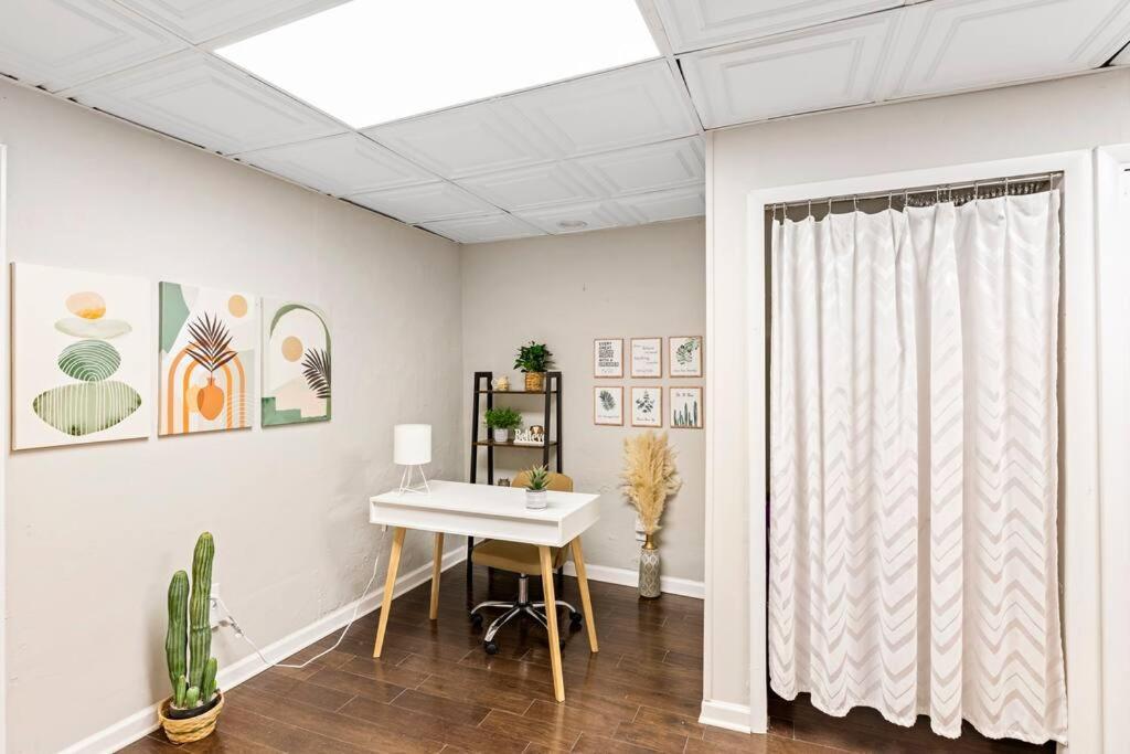 Cozy Buckhead Suite - Great Area, Free Easy Parking, Near Shops And Restaurants 亚特兰大 外观 照片